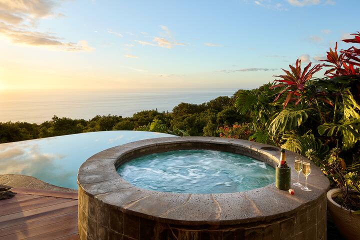 #1 AirBnb in Kona | Condé Nast | Aolani House gallery image 3