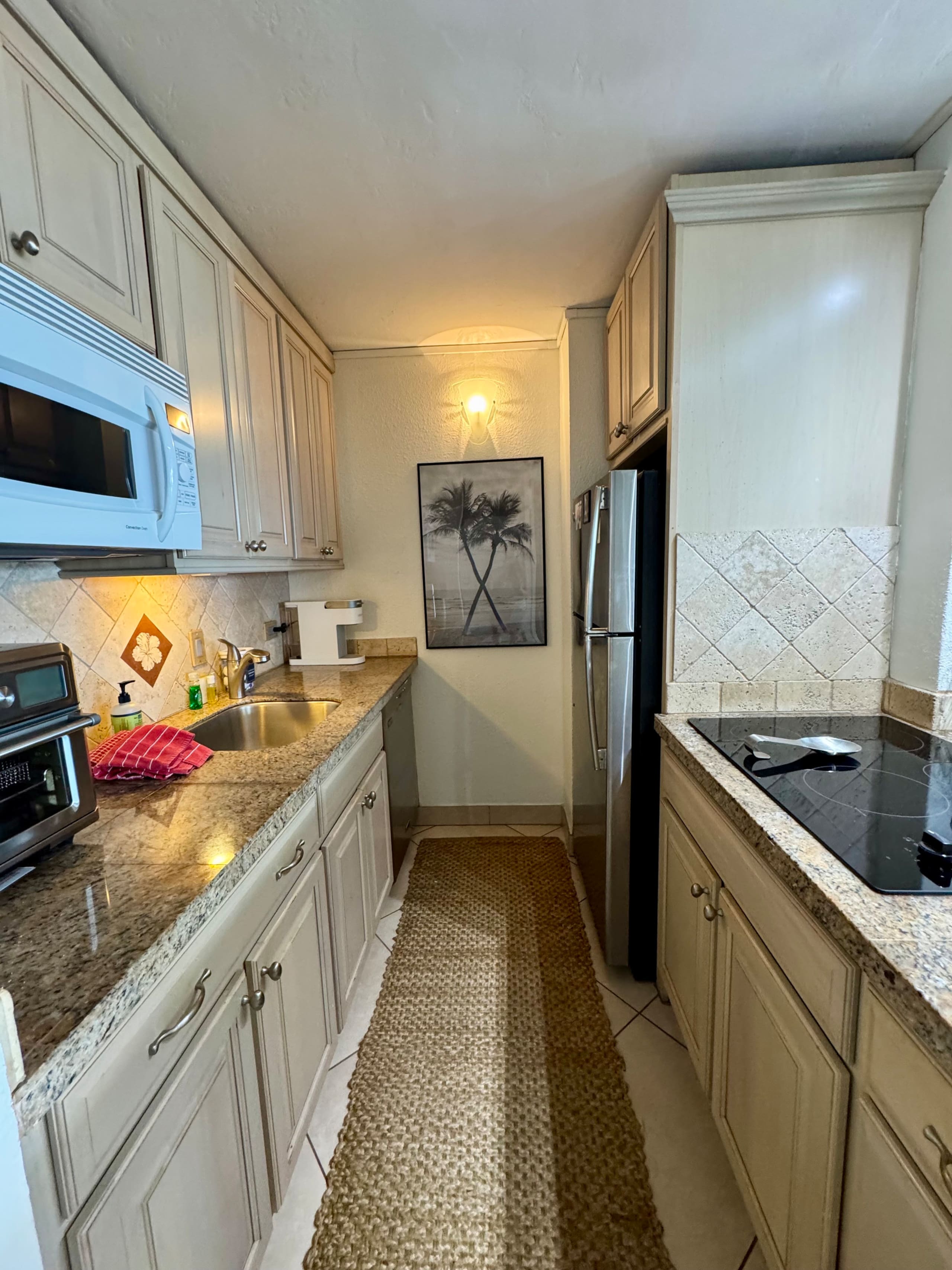 Condo in Wailuku · ★4.88 · 2 bedrooms · 2 beds · 2 baths - Image 5