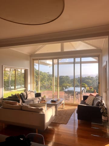 Hideaway – Pacific Palms