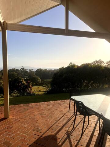 Hideaway – Pacific Palms gallery image 2