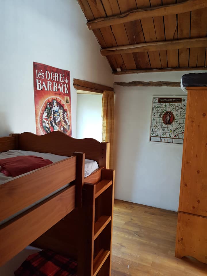 Dhomë gjumi 2