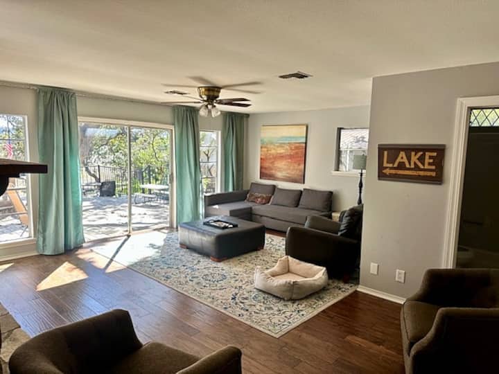 Medina Lake, Pets Allowed - Medina Lake, TX