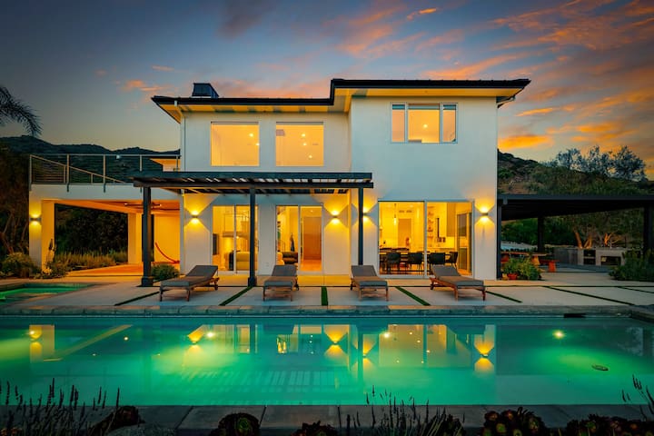 Secluded Mountain retreat gallery image 2