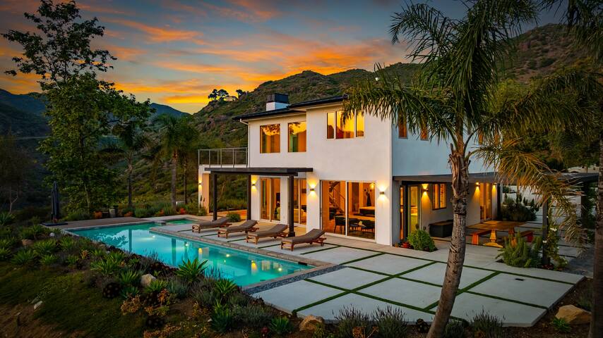 Secluded Mountain retreat gallery image 3