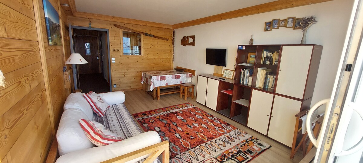 Top Airbnb: Tignes le Lac, 2 P south-facing, at the foot of the slopes à Tignes