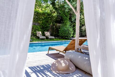 Elegant country house in the Luberon