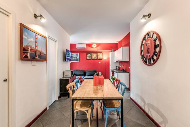 Cozy Apartment Fabia 300 mt from Colosseum gallery image 2