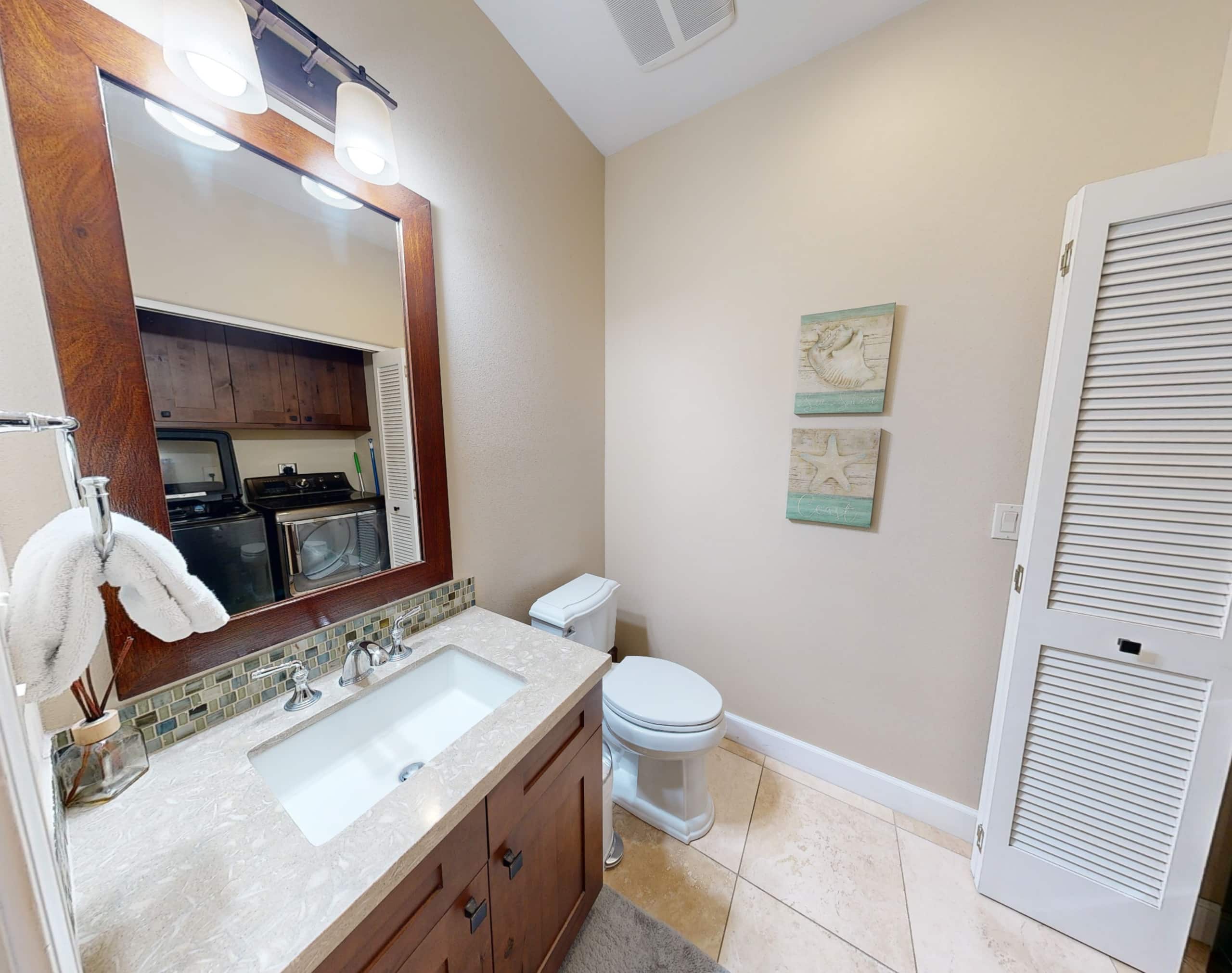 Home in Waimea · ★4.93 · 3 bedrooms · 6 beds · 2.5 private baths - Image 18