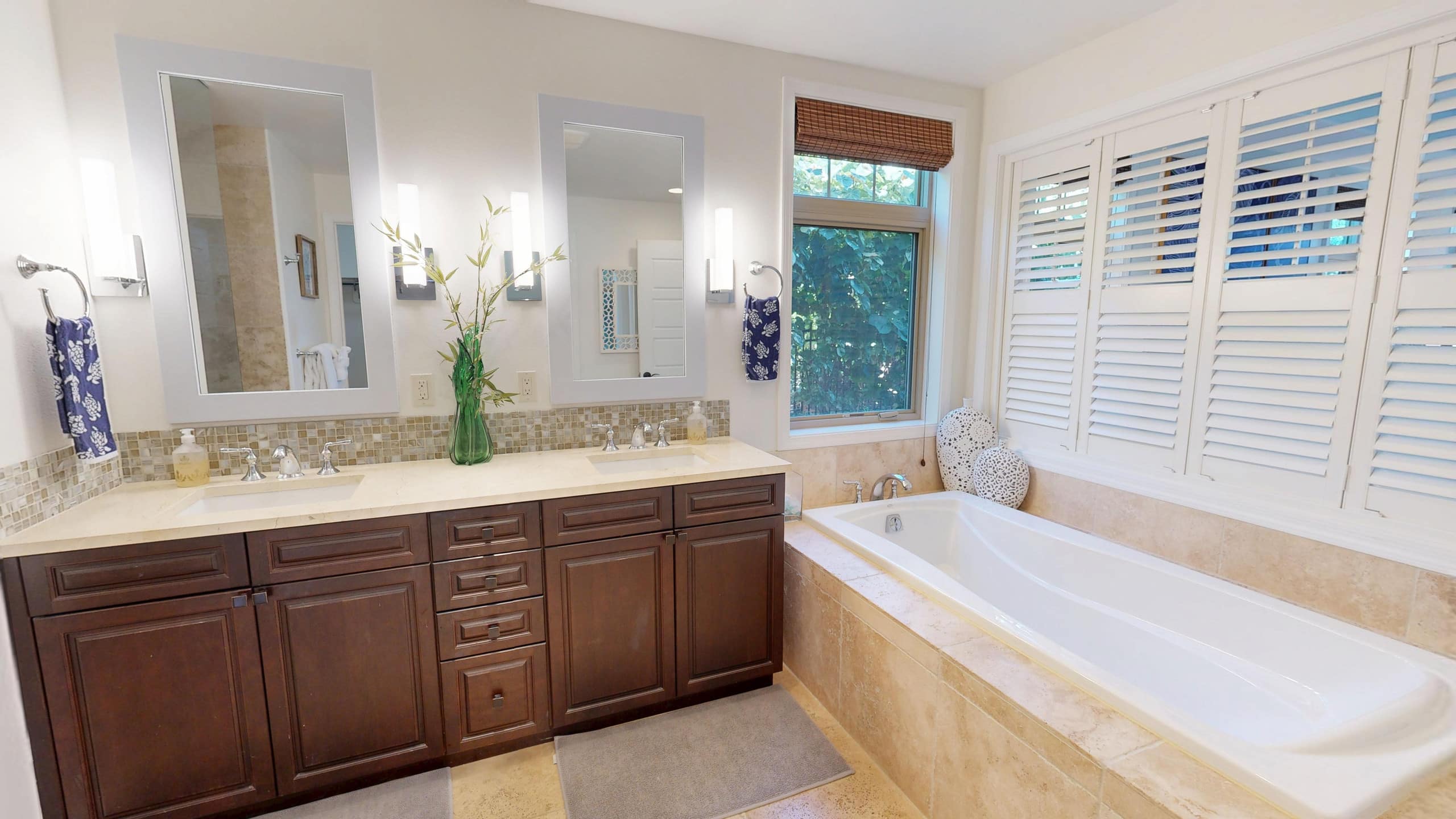 Home in Waimea · ★4.94 · 4 bedrooms · 8 beds · 3 baths - Image 16