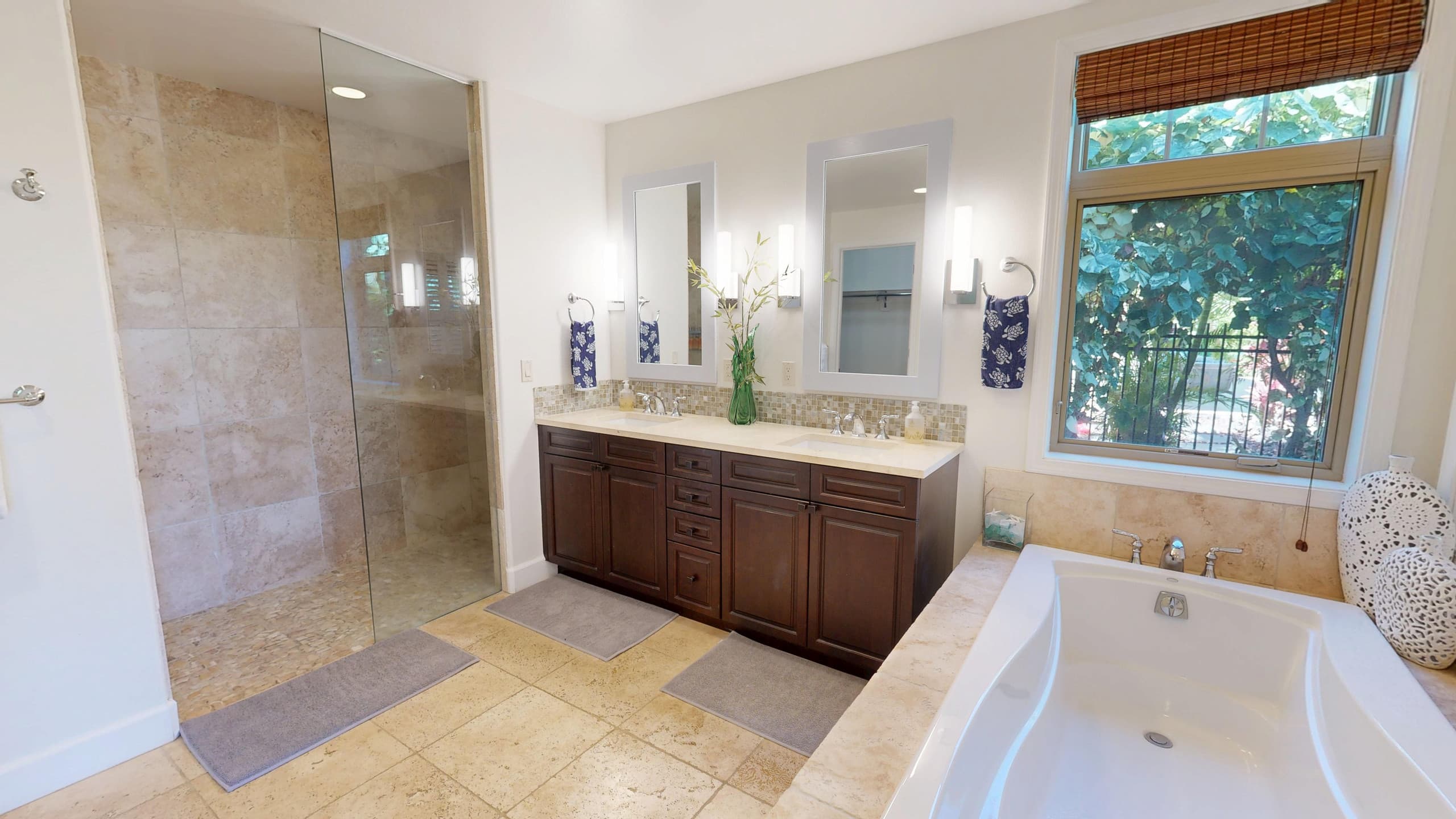 Home in Waimea · ★4.94 · 4 bedrooms · 8 beds · 3 baths - Image 17