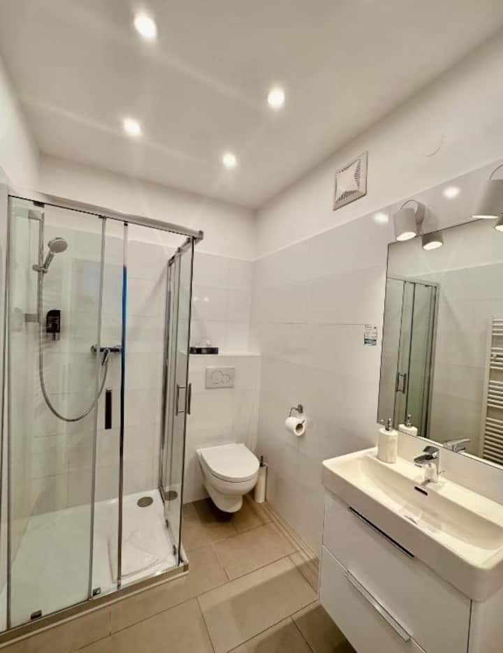 3BR- KLIMT Apartment for 8 people