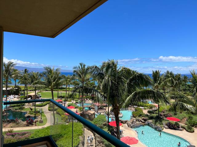 Honua Kai Konea 403 2 bed and 2 bath gallery image 2