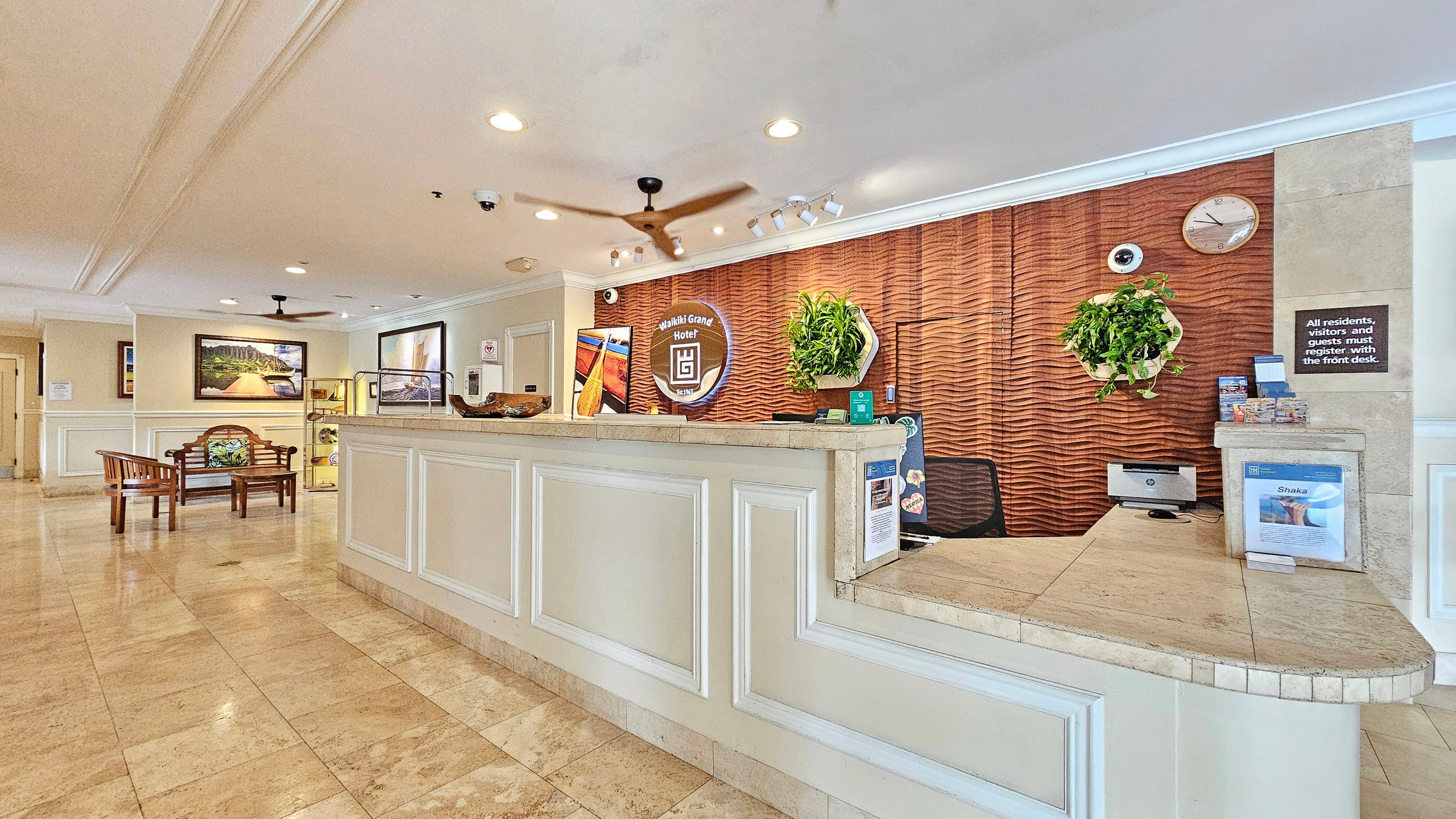 Condo in Honolulu · ★4.49 · Studio · 2 beds · 1 private bath - Image 20