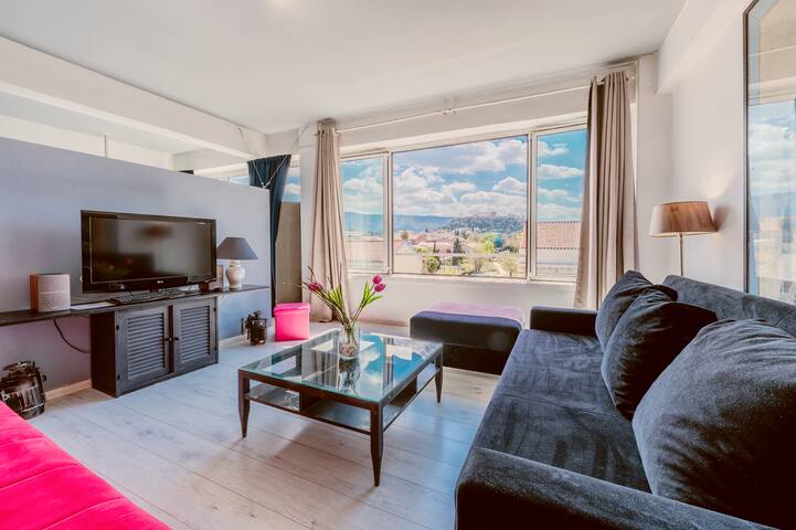 COMBO Acropolis view 6 bedrooms 4 bathrooms gallery image 4