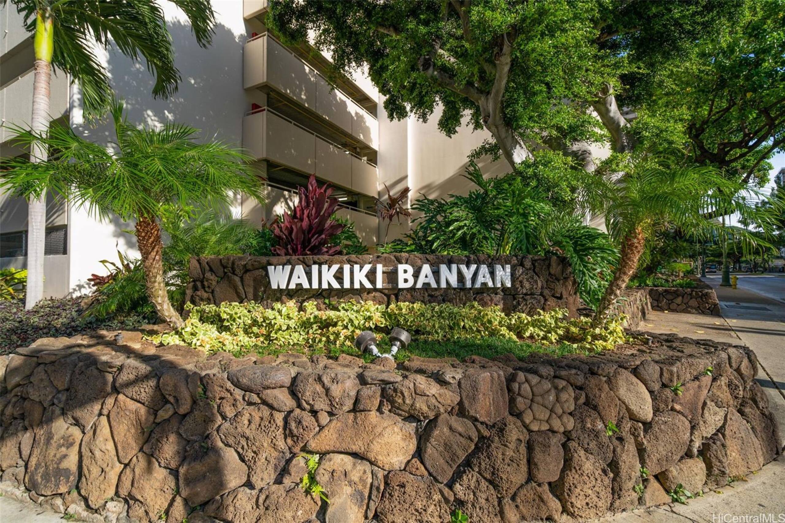 19F-Newly Renovated Banyan- Stunning 1BR/Parking - Image 51