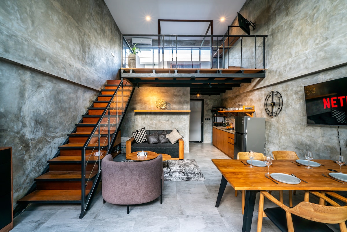 Home in Kuta Utara · ★4.89 · 1 bedroom · 1 private bath, сопоставимый объект Airbnb