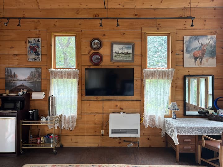 Rustic Muskoka Bunkie | Fire Pit, Nearby Beach - Gravenhurst