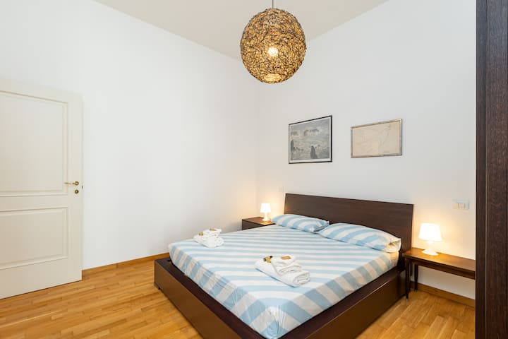 საძინებელი 1