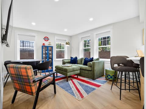 Popular Airbnb listing: Harvard MIT Gem| Games+FREE Parking+Subway in Cambridge