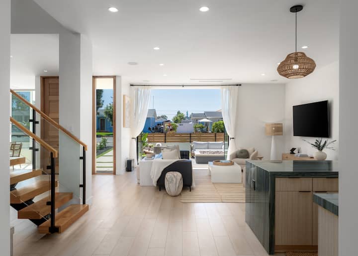 Luxe Beach Retreat W/ Ac Oceanview Rooftop Spa/bbq - Carlsbad, CA