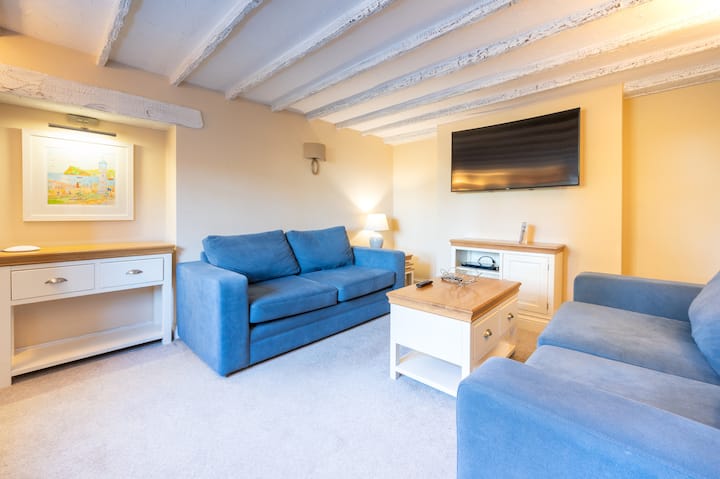 Woodside 3 Bedroom Luxury Cottage With Hot Tub - Dawlish Warren