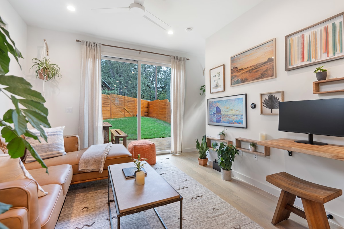 Top Airbnb: East Side Oasis | Organic, Cozy Retreat in Mlk