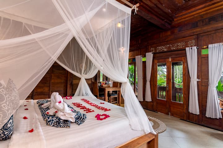 New! 1br Private Pool Villa With Ricefield View - Indonesië