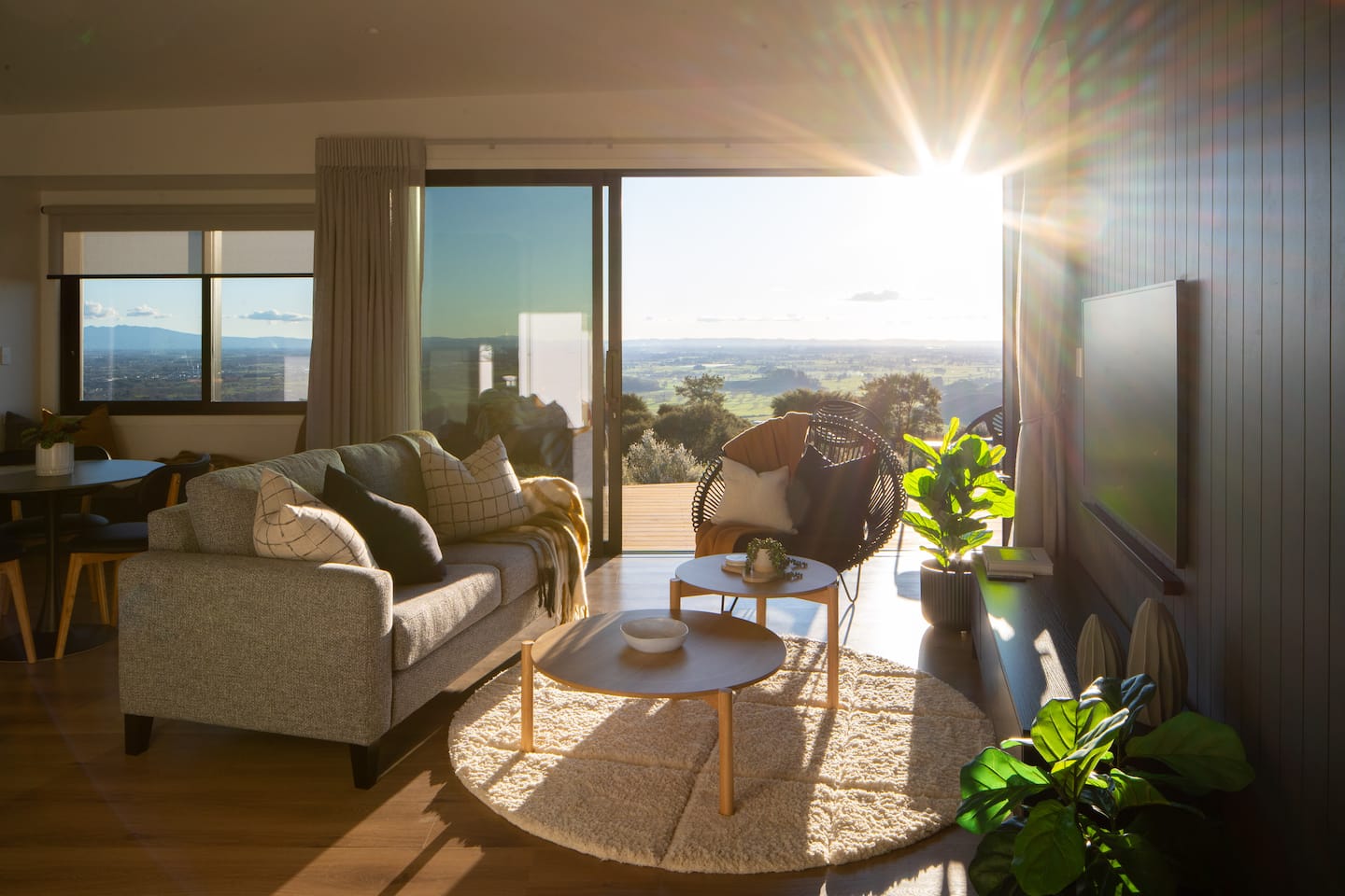 Mountain Rise Retreat - Luxury With A Spa 3