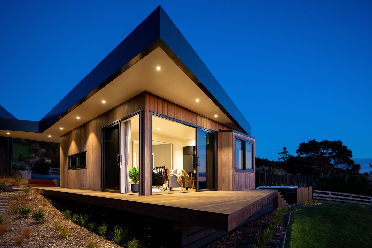 Mountain Rise Retreat - Luxury With A Spa 1