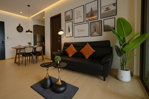 Danga Beachfront 2BR 6pax Family Retreat Balcony