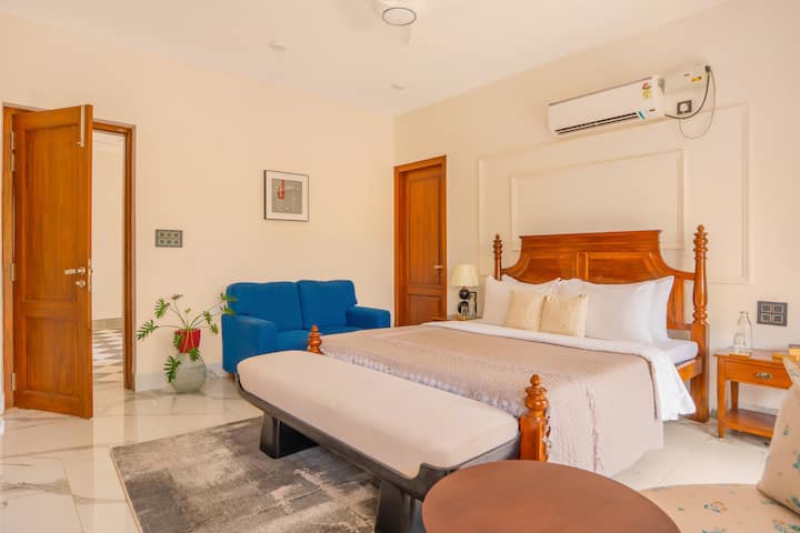 ELIVAAS Casa Verdea VK · Tranquil Retreat W/ Pvt Pool & Lift Near Famous