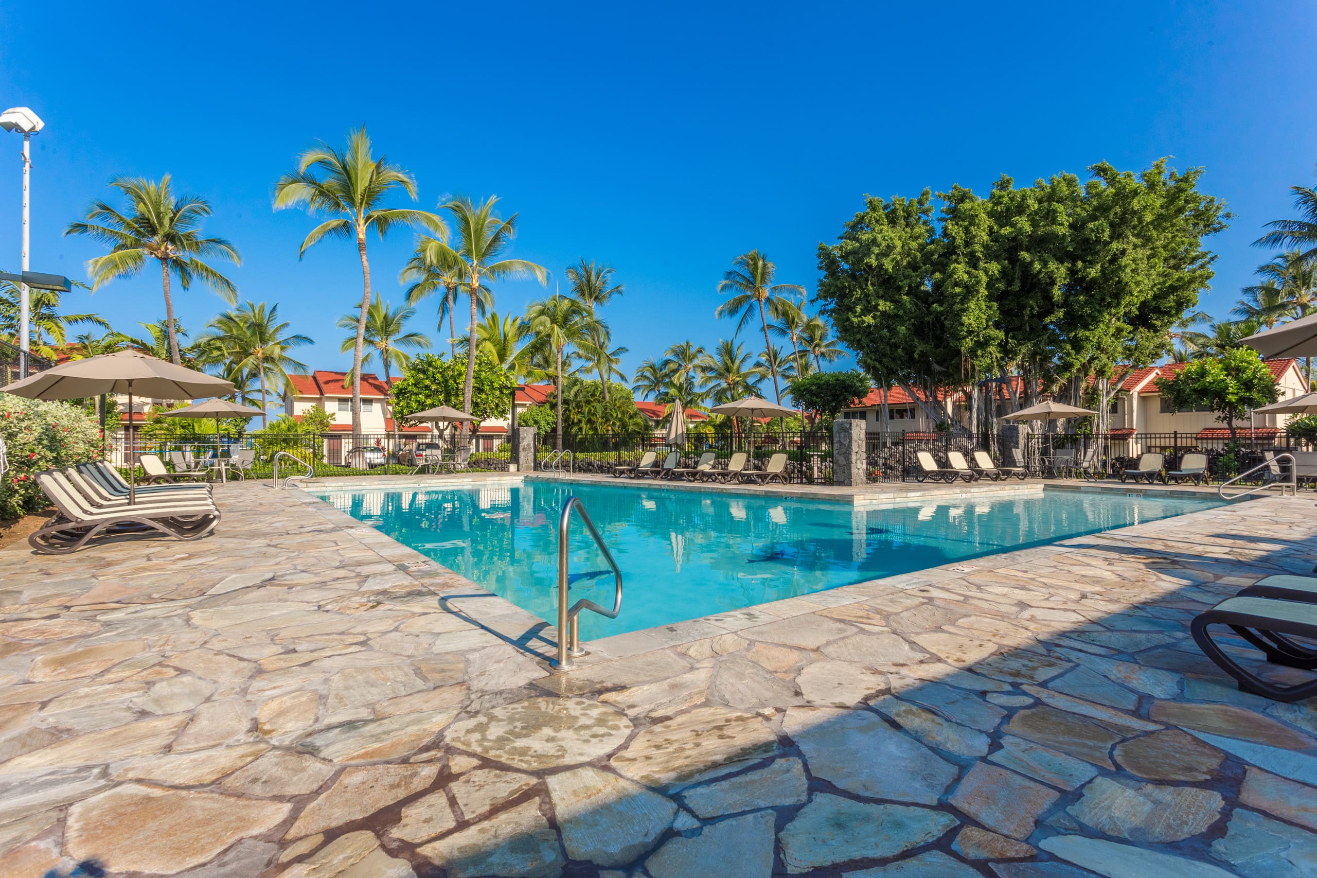 Oceanfront Complex - 2bdrm/2bath with Loft - New! - Photo 47