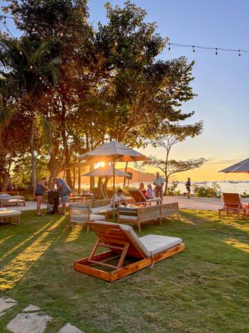 Brisa at Naumi– Partial Ocean Views & Beach Club