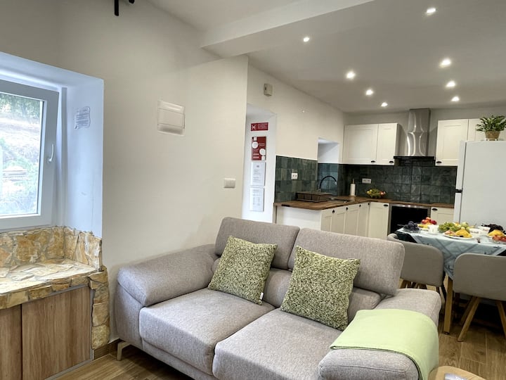 Peaceful Mountain Getaway | 2 Bedroom Private Home - Vila de Rei