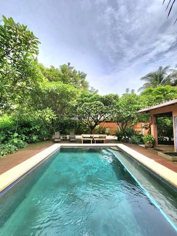 Casa Marina, 3 min walk to Playa Grande!