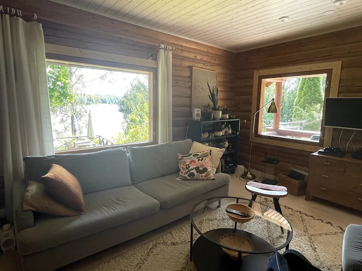 Wonderfull Lakeside Log Cabin With A Guesthouse - Hämeenlinna