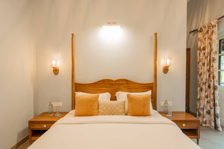 ELIVAAS Orion VK · Retreat W/ Pvt Pool & Terrace; Near Restaurants