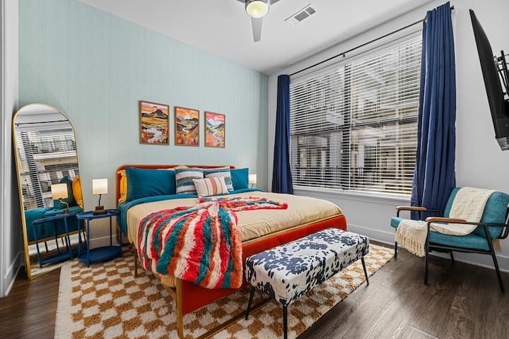 Courtyard Balcony | Walk To Broadway | Parking $ - Nissan Stadium Nashville