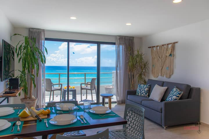 Beachfront Condo/ocean View~3 Pools~fast Wifi - Cancún