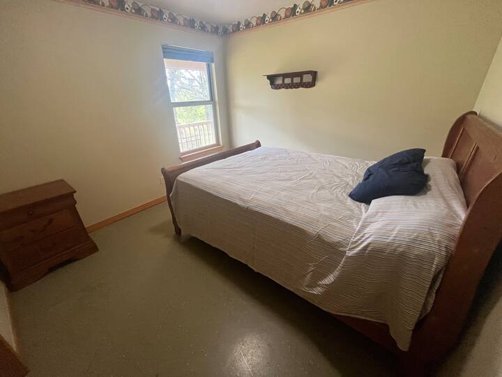 საძინებელი 1