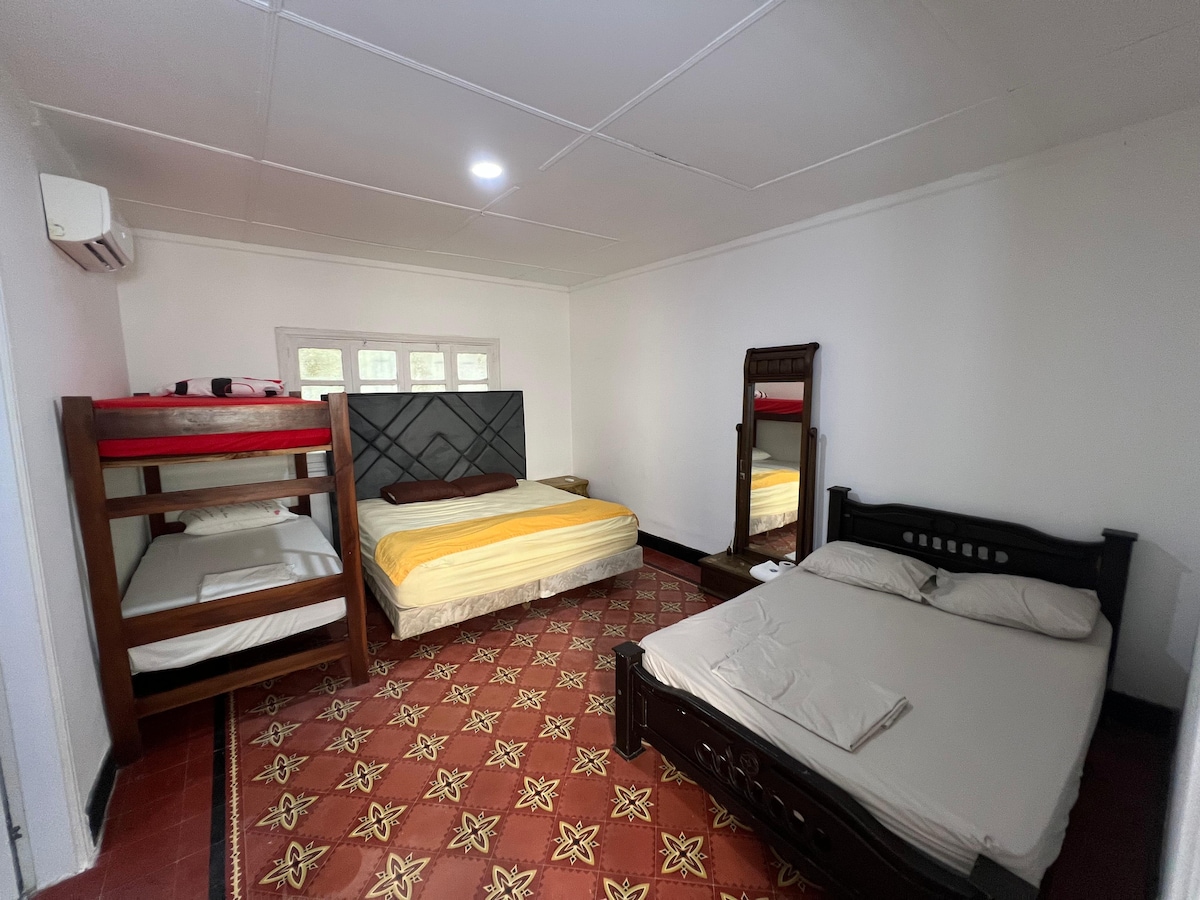 غرفة النوم 2