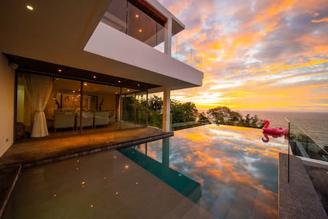 Seascape 6BR Prestige Villa Skyline Pool Maid&Chef