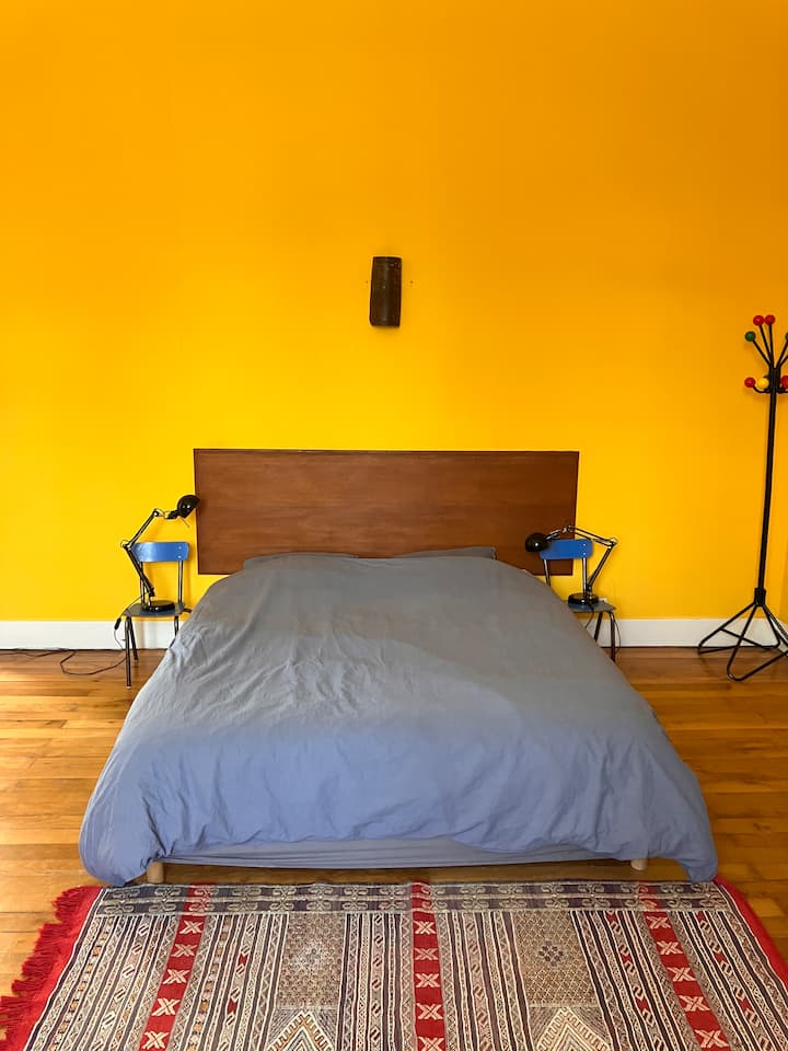 голем брачен кревет (широк 110-124 см) 