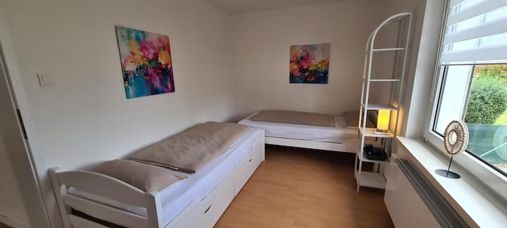 Büro / zweites Schlafzimmer
2 Betten 90x200