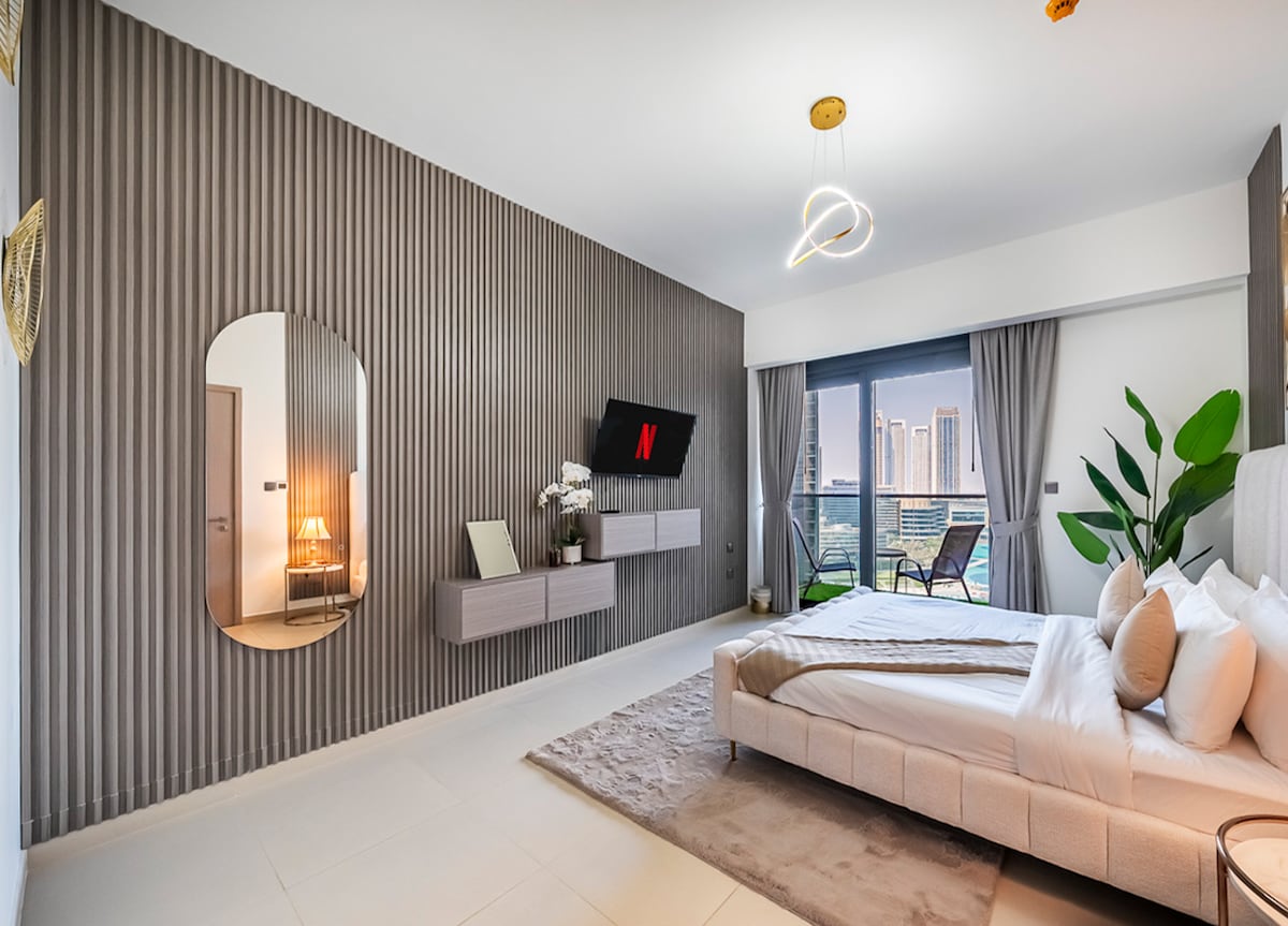 2 Bedroom Furnished Apartment with Direct Burj Khalifa View 3