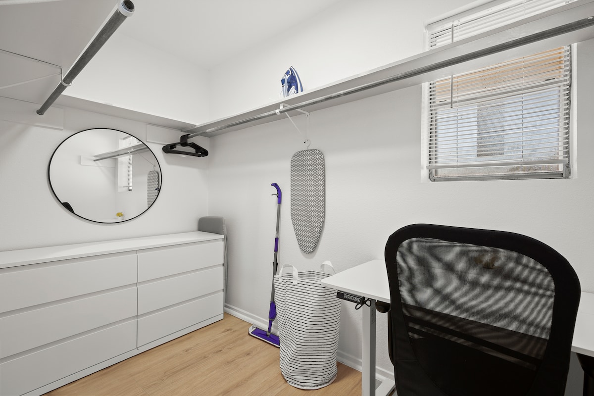 Modern, Central Austin Apt | Fully Equipped