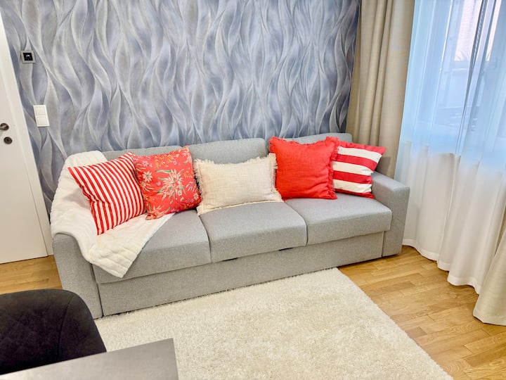 Patio | Luxury | New - Vienna