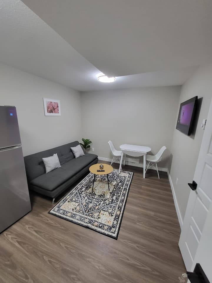 Dammytee Suite - Regina