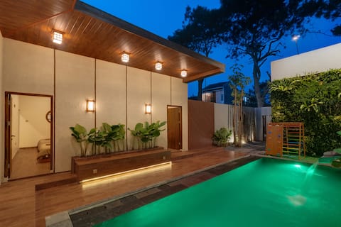Kirei Castle,Luxury Japanese Modern Villa@Lembang