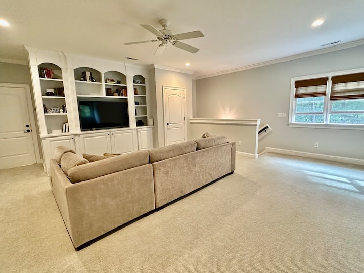 Private Suite In Beautiful Home Minutes From Unc - Chapel Hill, NC